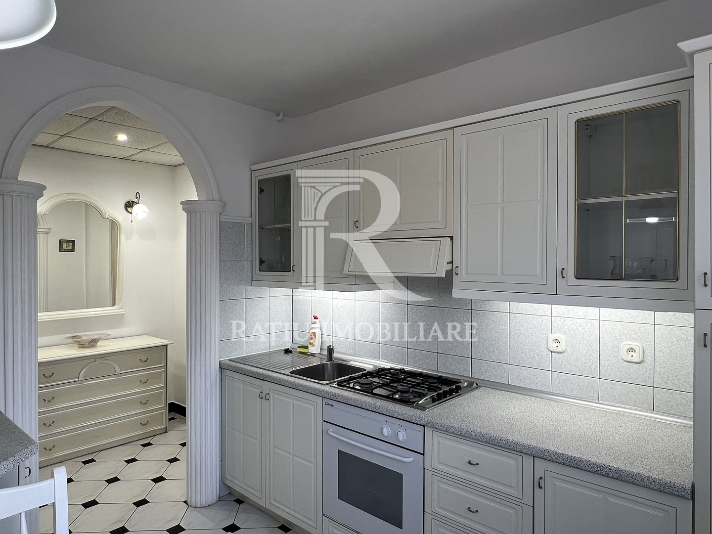 Apartament cu 3 camere | Gheorghe Magheru | Central | Oradea - Poză 10