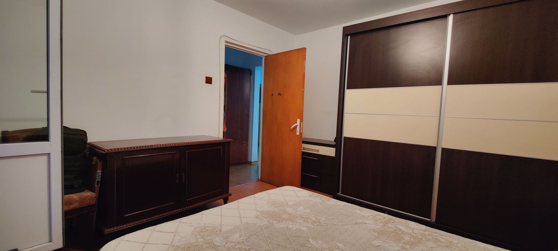 Apartament 3 camere de vânzare Drumul Taberei - Poză 13