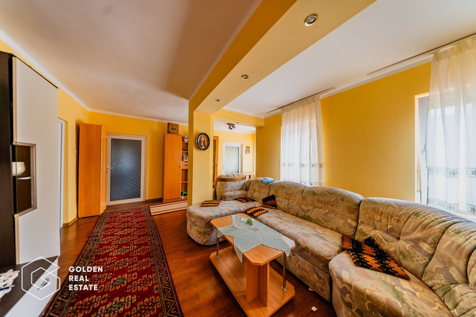 Casa situata in comuna Seitin, la cheie - Poză 10