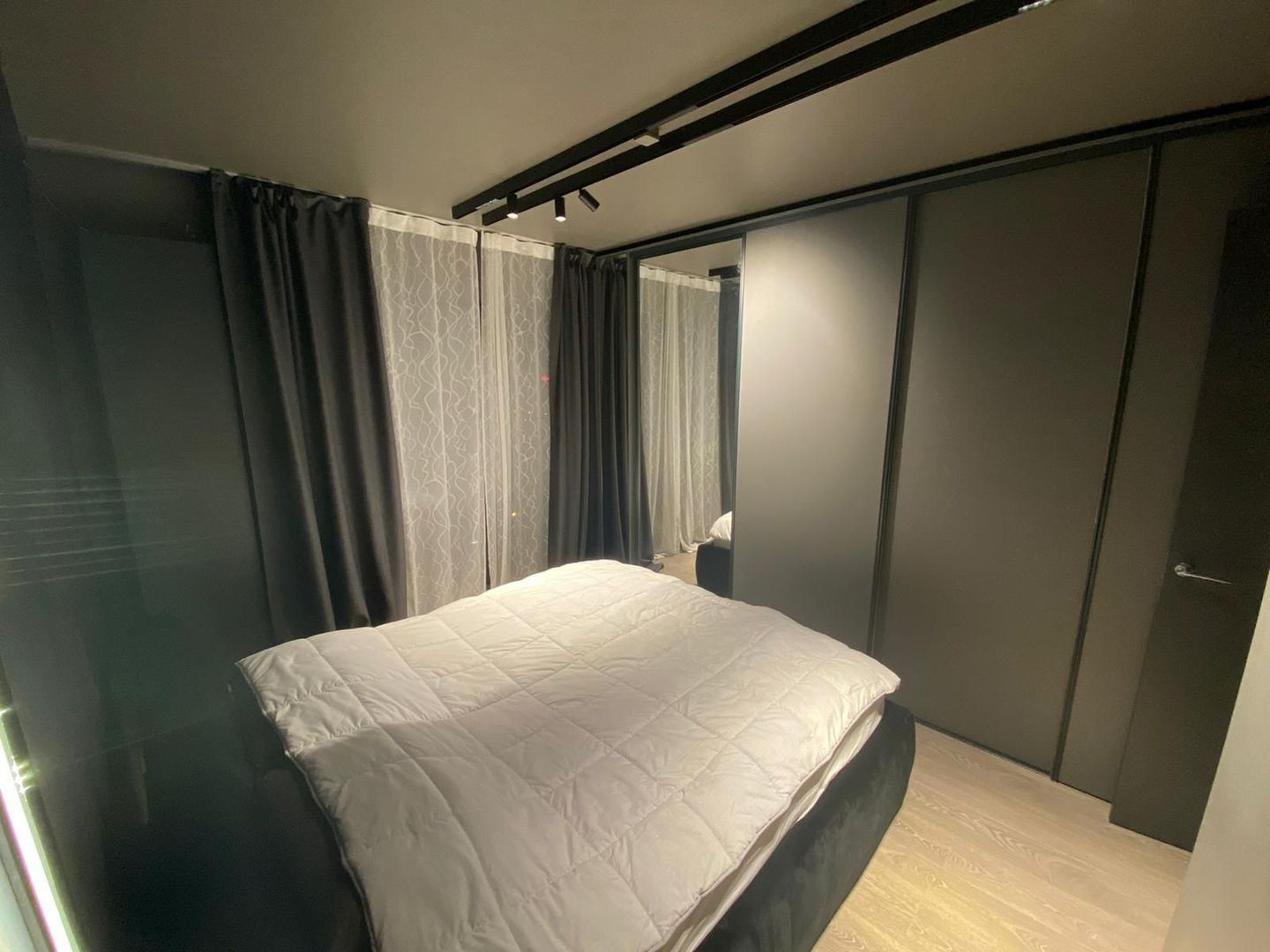 Cloud 9 Residence 2 Camere Super View Liber - Poză 8