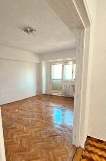 4 camere decomandat, etaj 2, vedere Casa Poporului, Calea 13 Septembrie - Poză 7
