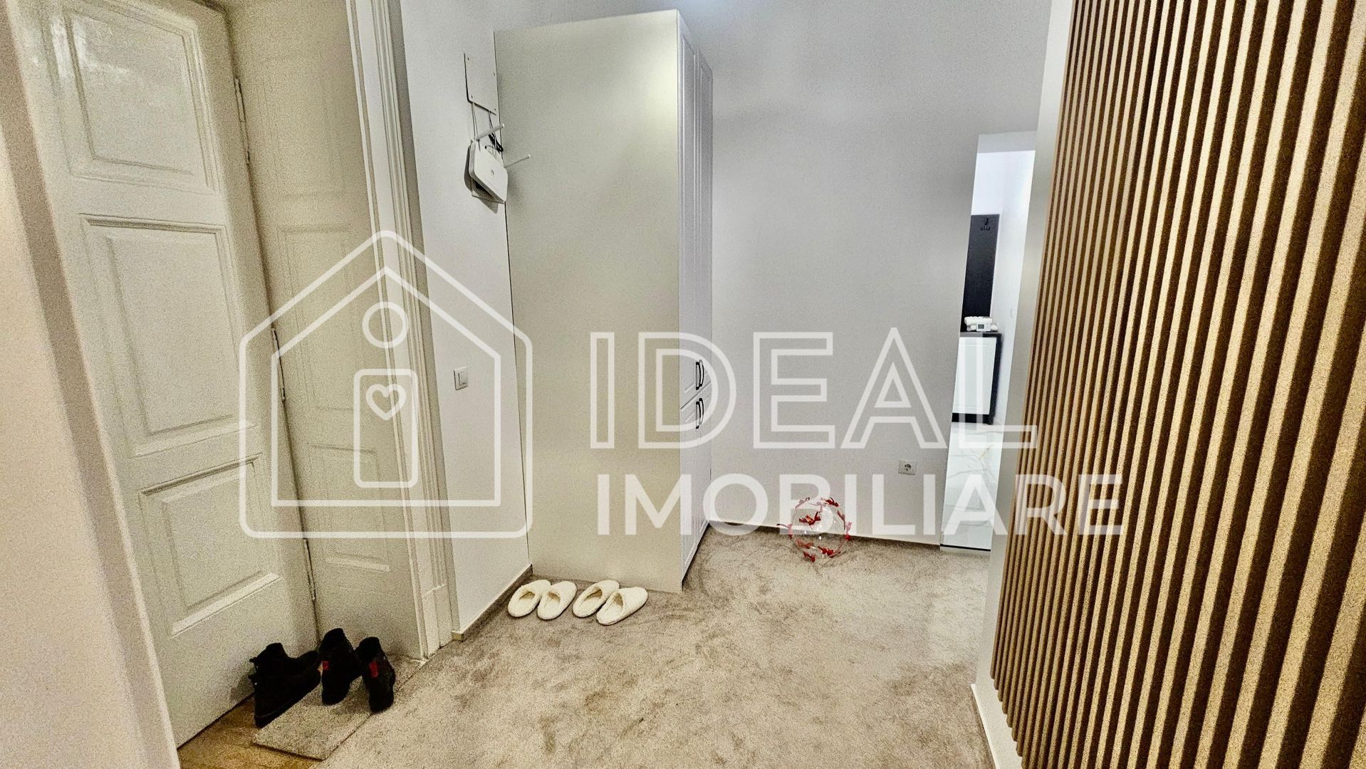 Garsonieră ultracentrală de vânzare - zona Bălcescu - Poză 8