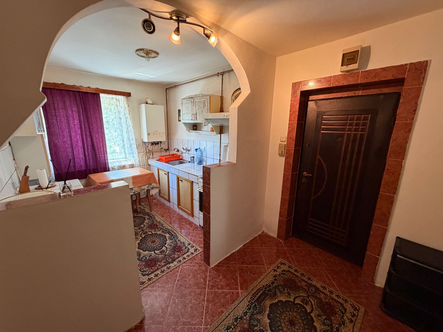 Apartament 2 camere, parter - Cugir - Poză 4