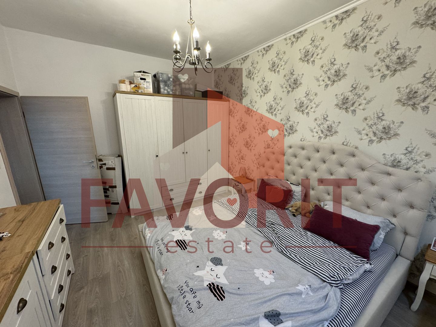 Mobilat si utilat. Pozitie excelenta. Villa construita in 2017 - Poză 7