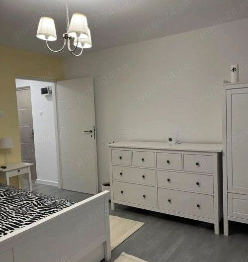 Închiriez garsonieră spațioasă, și modernă, Unirii, metrou aproape - Poză 3