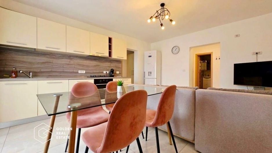 Apartament cu 3 camere,  zon Afi Arad - Poză 1