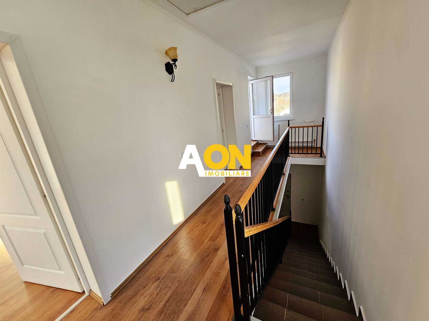 De vanzare casa 3 camere, 802mp teren, Cetate - Poză 10