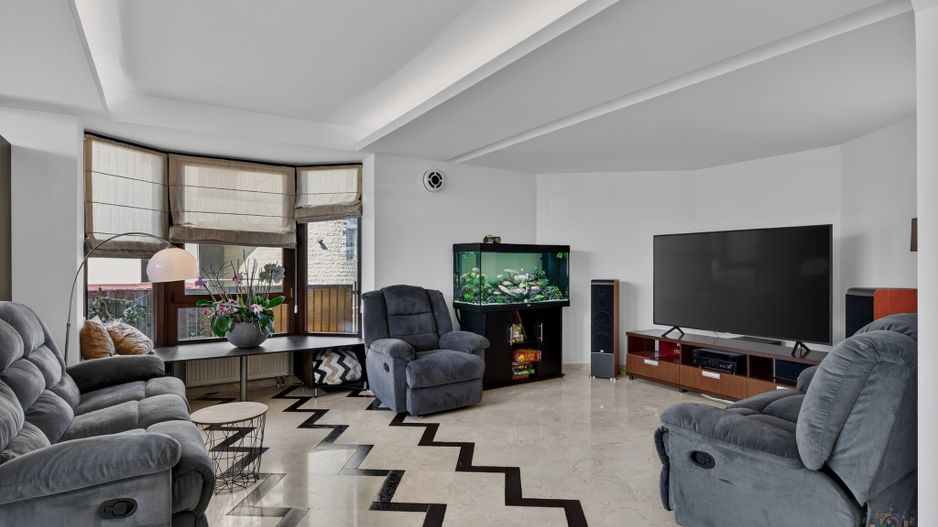 Vila cu design spectaculos, tehnologie smart & lifestyle complet - Poză 8