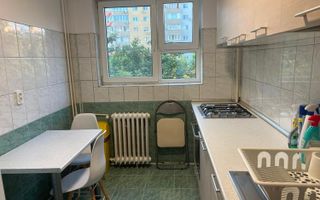 Închiriere Apartament cu 2 camere renovat, 4 min metrou Costin Georgian - Poză 5