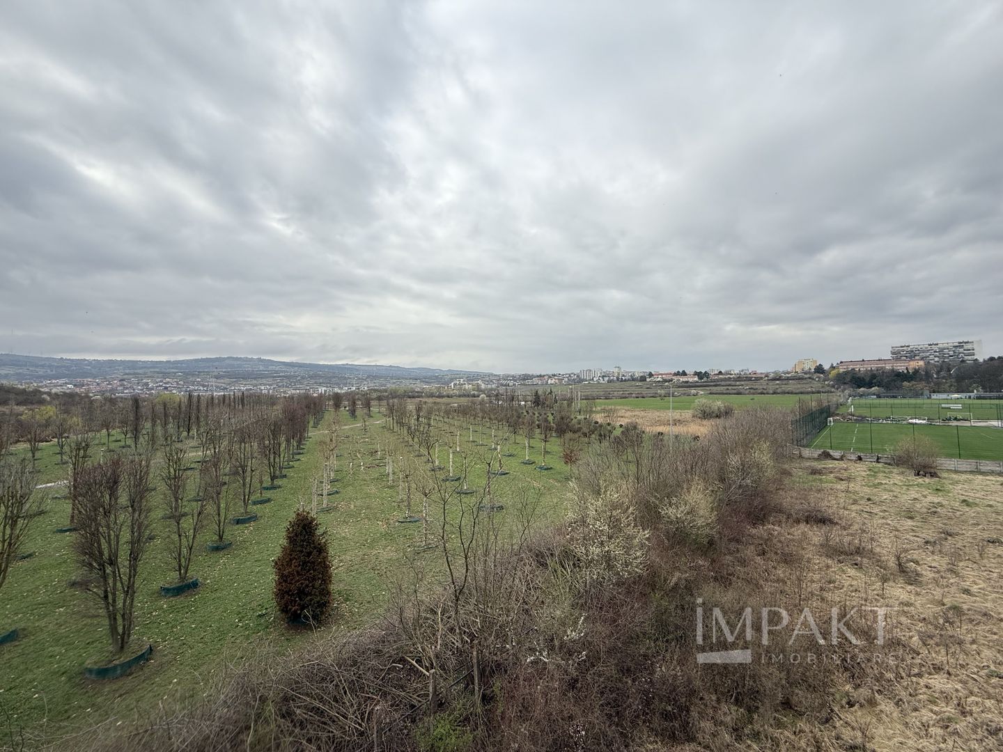 Casa insiruita deosebita cu 5 camere in cartierul Sopor - Poză 21