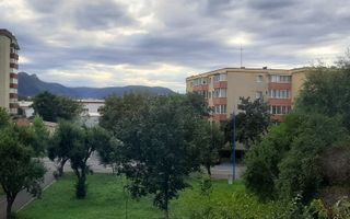 Apartament Renovat 2 Camere + Boxă 7 MP  Vedere Superbă spre Tâmpa - Poză 3