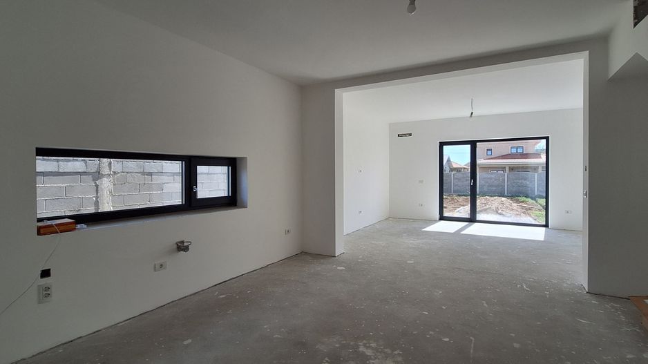 Duplex modern P+E cu 4 camere - Poză 17