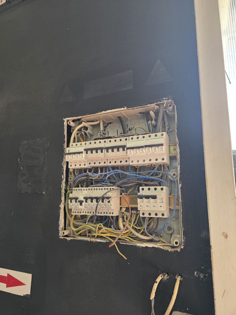 Spații de închiriat 40–500 mp | Hală, depozit, atelier, birouri | 6 € - Poză 8