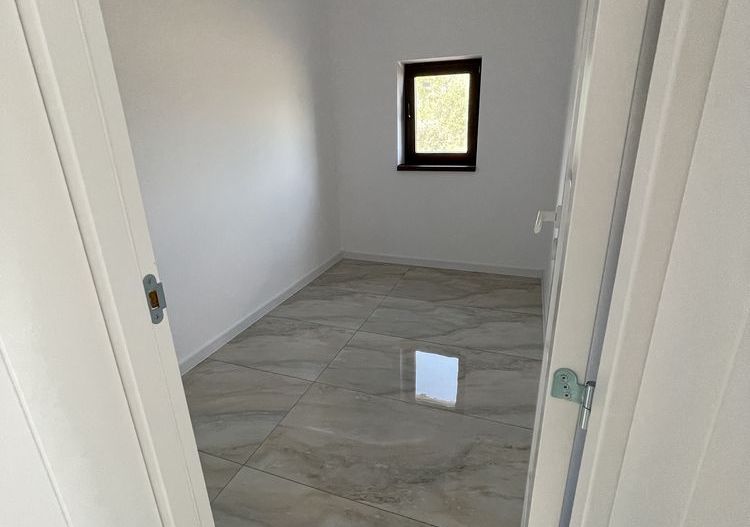 Casa individuala com Peciu Nou-  loc. Dinias - Poză 11