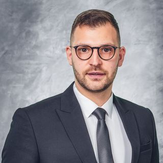 Ionut Cirja - Insta House Rental