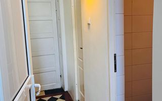 Spatiu stradal, central, cu vad comercial si vizibilitate excelenta - Poză 8