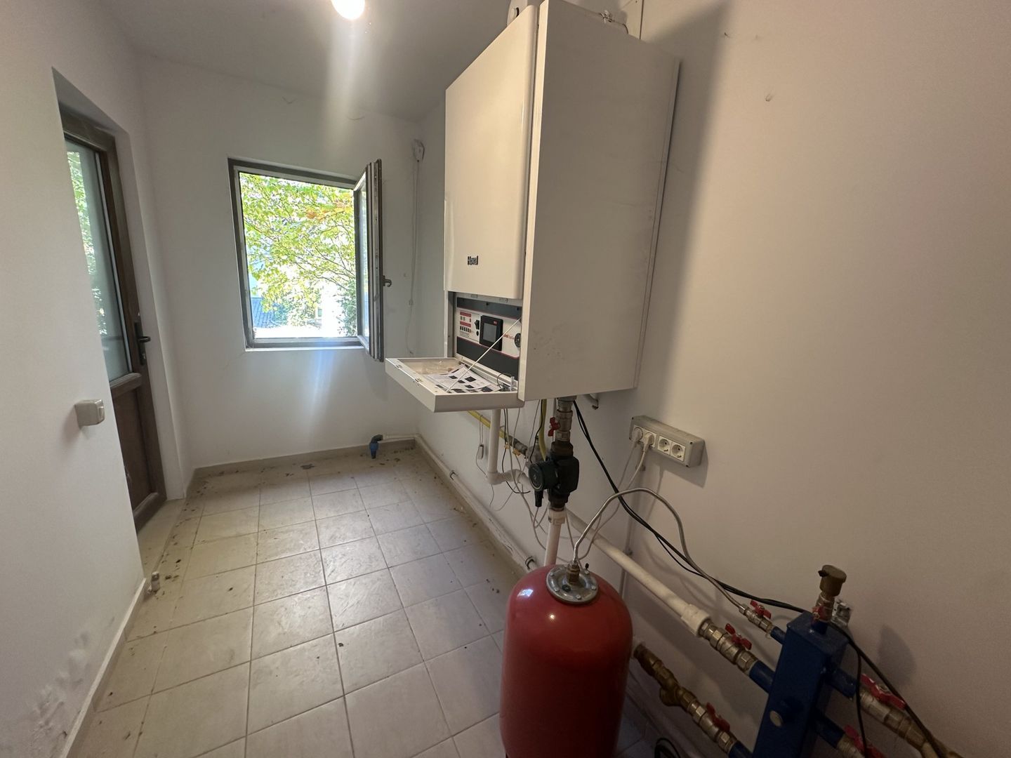 PARADISUL VERDE, VILA 507 MP, LOT 1.095 MP! - Poză 24