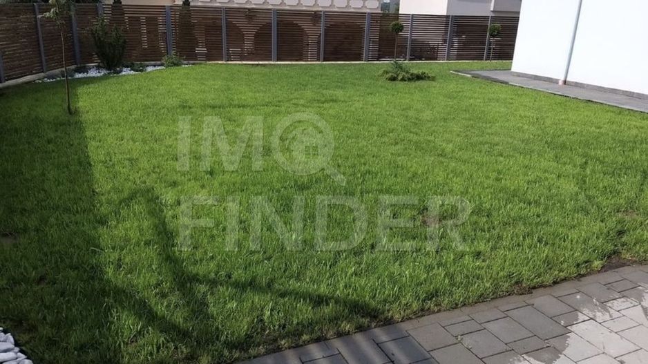Vanzare apartament 4 camere, in vila, curte, zona  strazii C A Rosetti - Poză 2