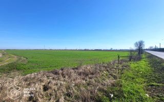 4 Terenuri extravilane, 31.400 mp - Poză 1