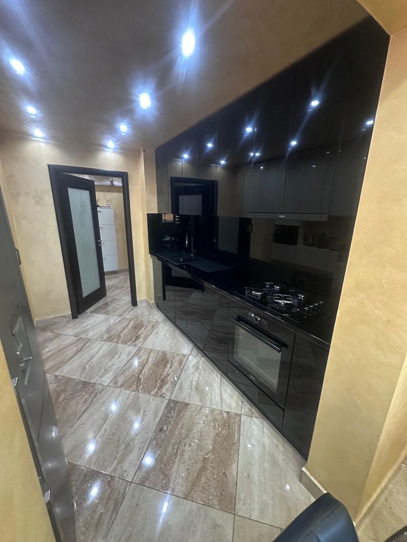 Apartament 3 camere de vanzare Dristor - Poză 4