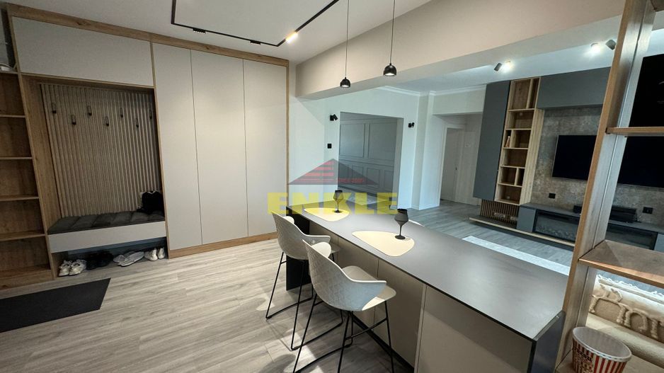 De vânzare – Apartament 4 camere, 102 mp, zona Bazar - Poză 6