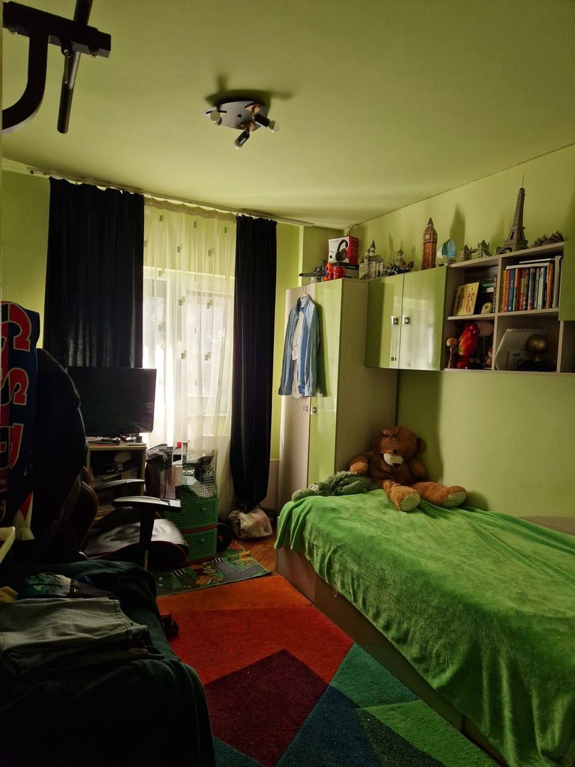 Soarelui | 3 Camere | Etaj 1 | Centrala proprie | Boxa - Poză 9