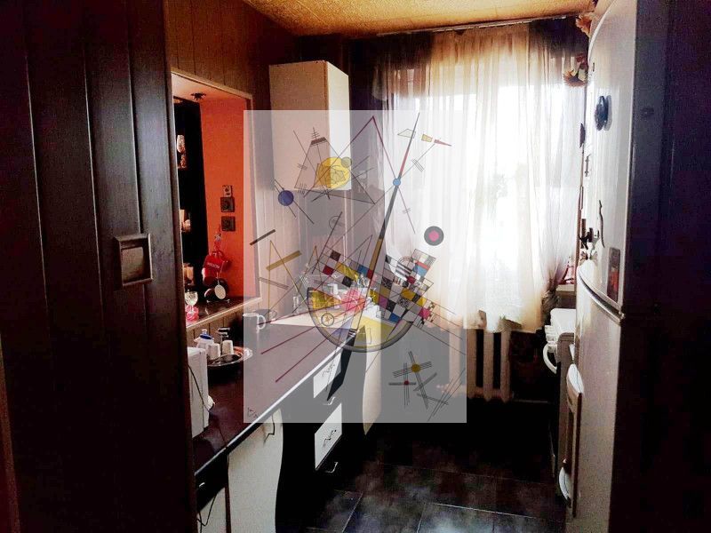 Tomis Nord - Banca Religiilor - Apartament compus din 4 camere, etaj 3. - Poză 5