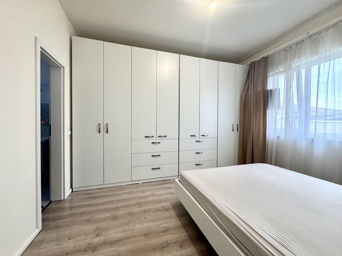 Duplex modern -  confort, eficiență și independență energeticǎ - Poză 7