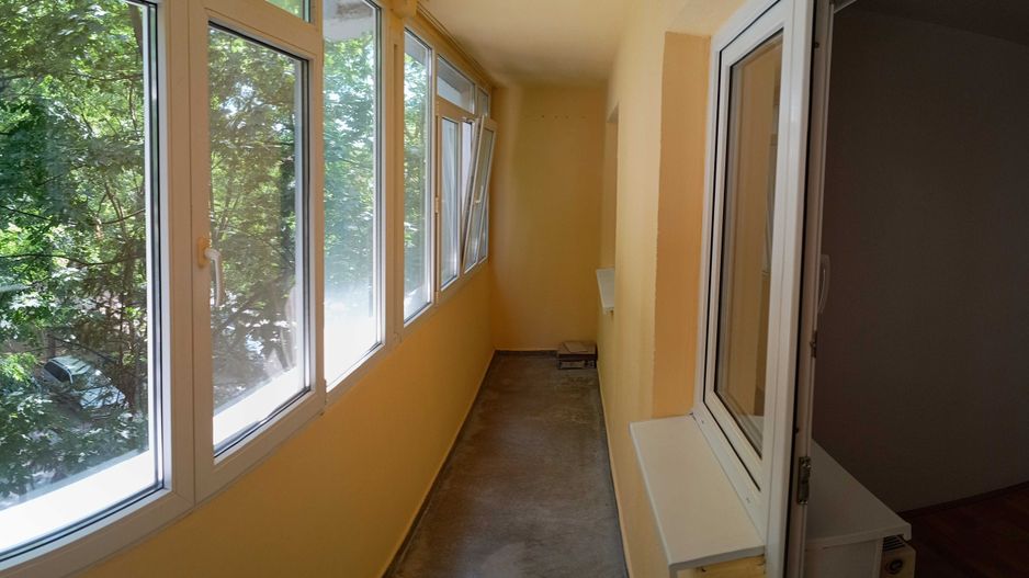 Apartament de vanzare 3 camere et. 2/10 Soseaua Giurgiului , Toporasi - Poză 4