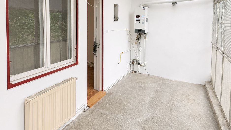 Apartament spațios cu 3 camere, 87 mp utili, 2 garaje, etaj 1 la casă - Poză 8