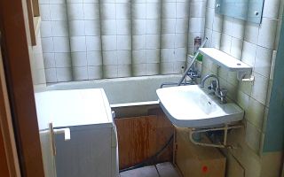 Vand apartament 2 camere,semidecomandate,confort 1,parter,zona B-dul Garii-Brasov - Poză 4