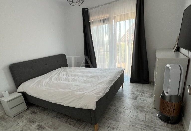 Casă deosebită, mobilată complet, liniște și acces rapid la oraș - Poză 11