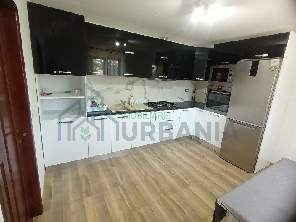 Casă modernă, 4 camere, curte generoasă, Poiana (Deleni) - Poză 2