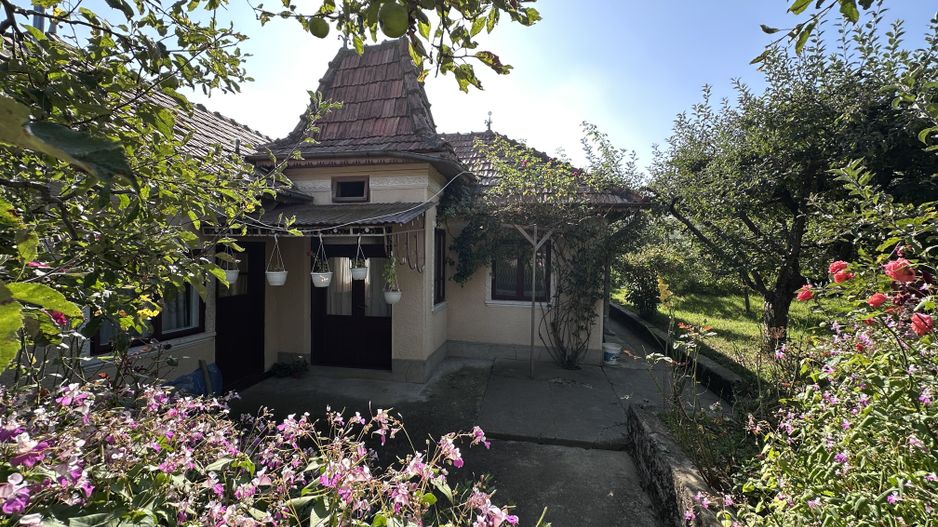 De vanzare: casa in inima unei superbe zone de deal, Valeni-Dambovita - Poză 1