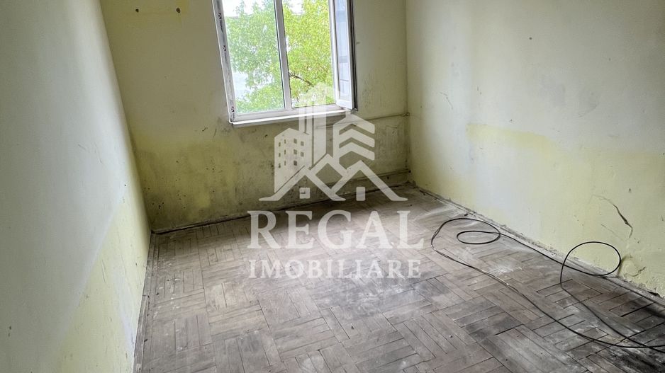 Cameră de cămin de vânzare –  ideală ca investiție sau locuință - Poză 1