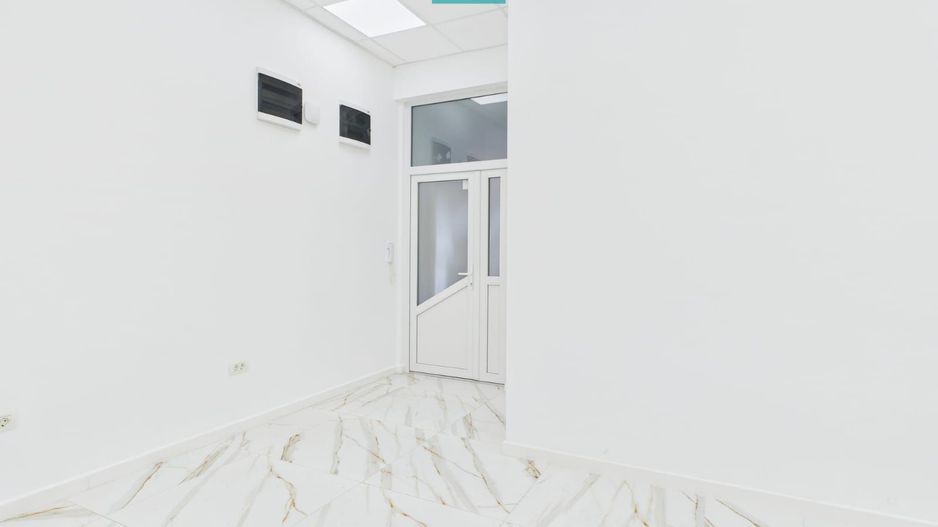 Proprietate de prestigiu în centrul Aradului - Poză 13