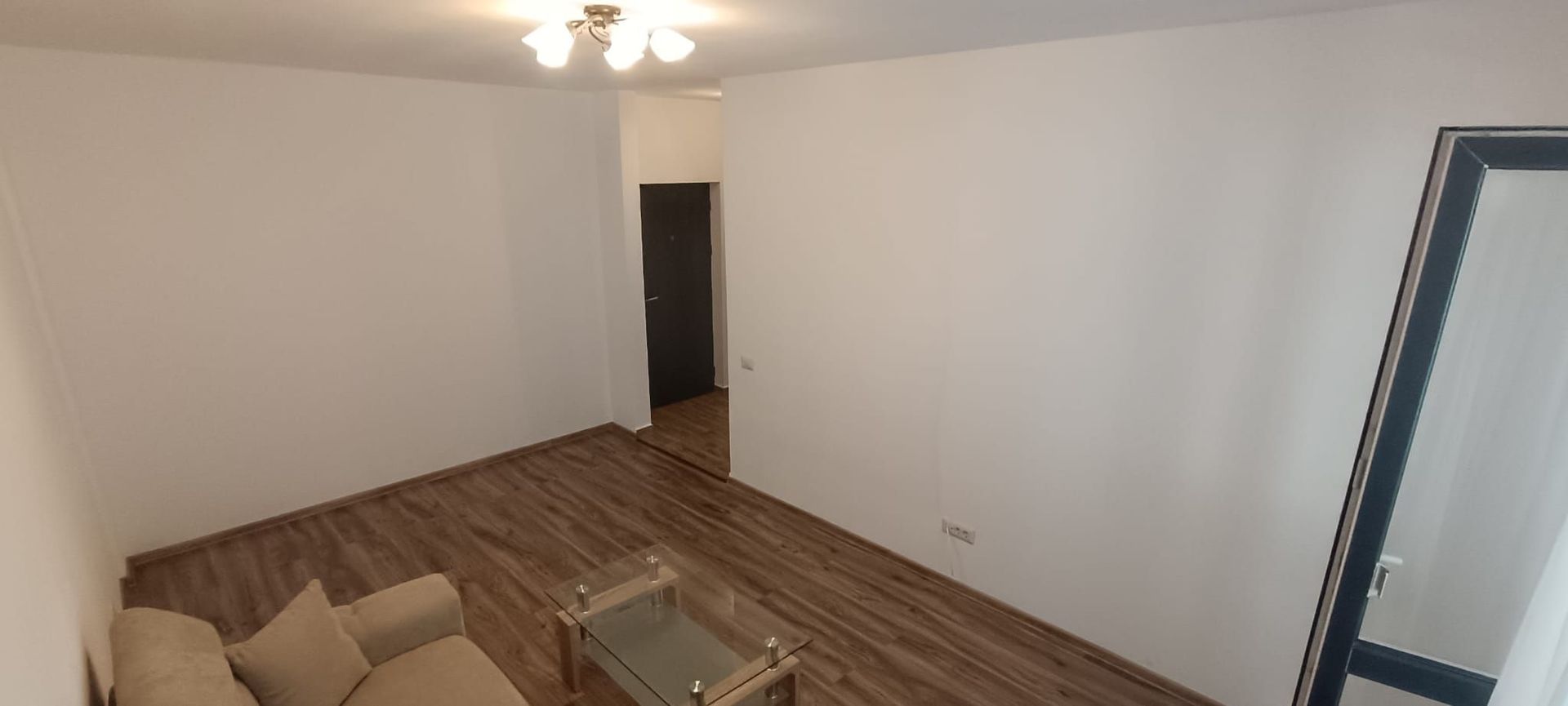 Apart. decomandat ( bucatarie separata+balcon ) + Parcare ! - Poză 2