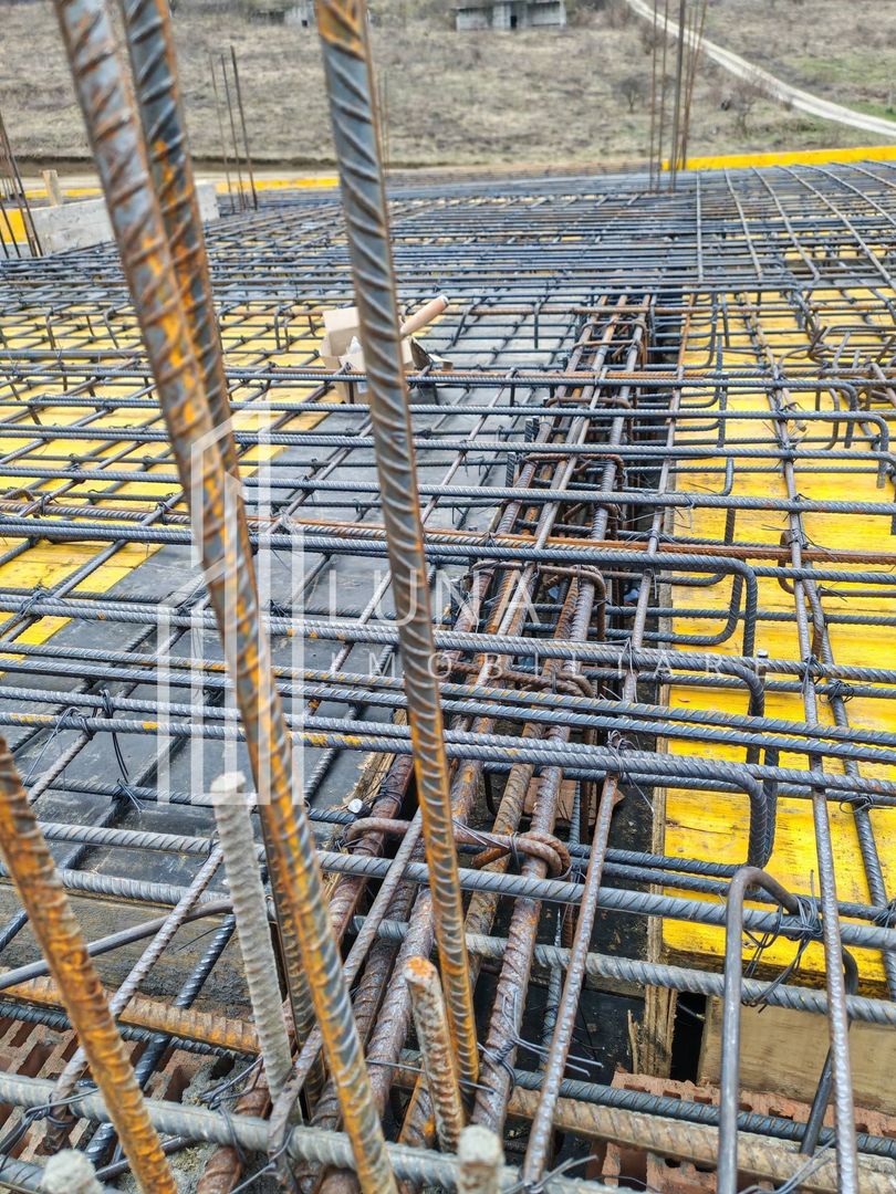 Case cuplate, P+E, 120 mp, teren 465-669 mp, predare 2026, Livezeni - Poză 7