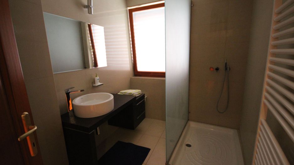 Casa pretabila birouri, camin de batrani - Poză 60