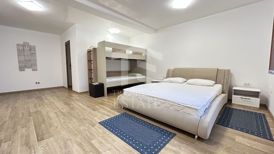 Pensiune Casa Eva Statiunea 2 Mai - 12 camere - teren 600 mp - Poză 2