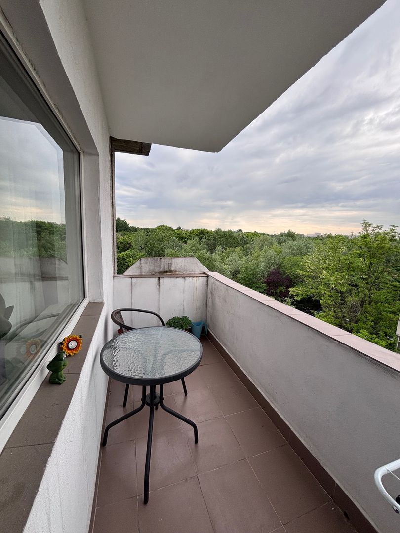 Apartament Luminos 2 camere. Vedere Parc Tineretului, Zona Pridvor. - Poză 1