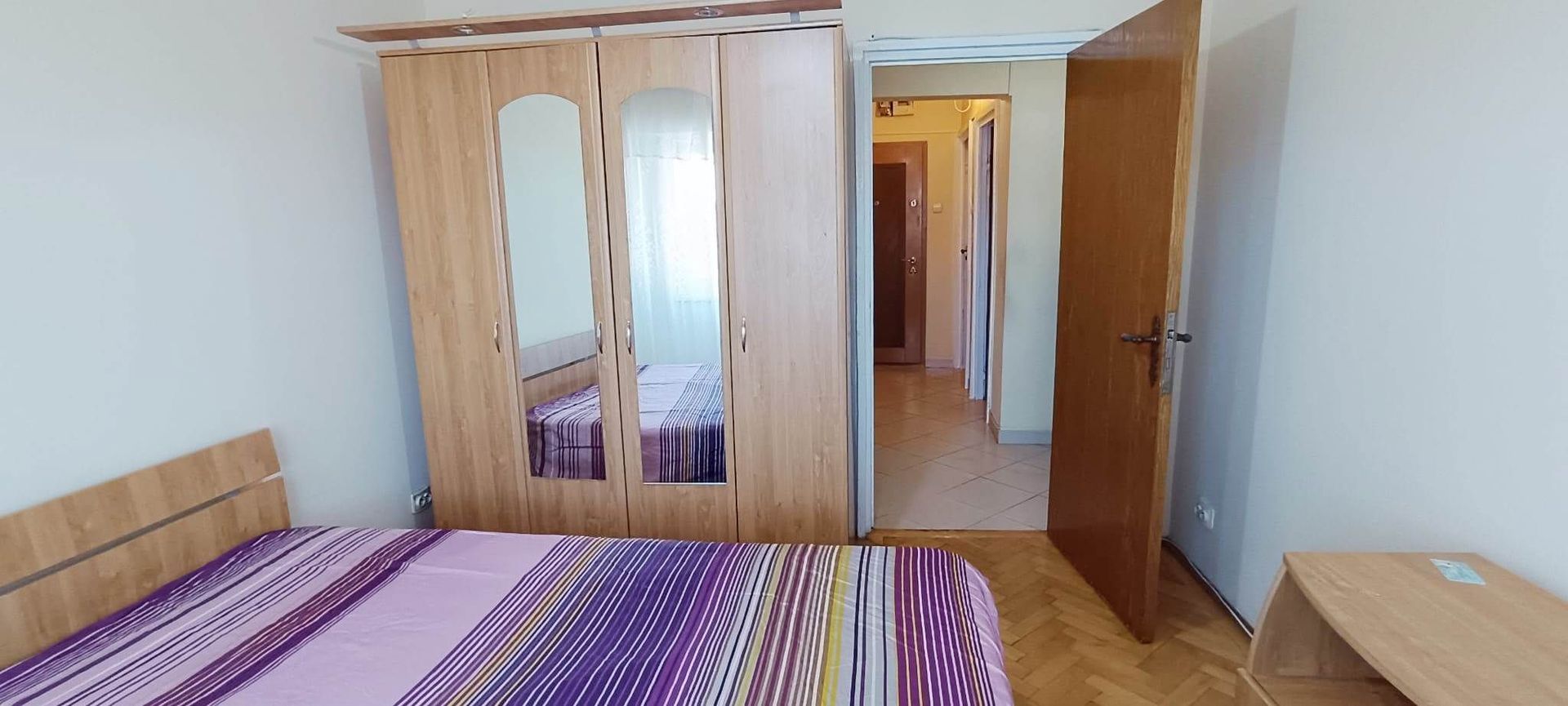 Apartament mobilat in Brasov-Grivitei - Poză 3
