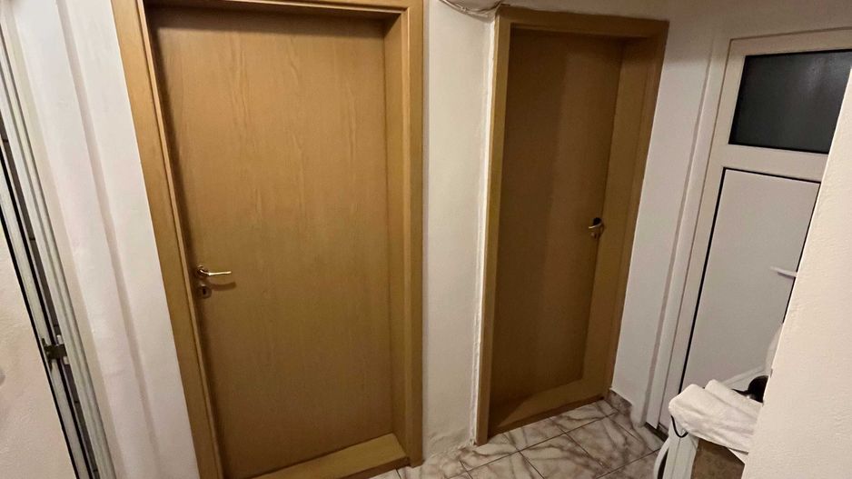 apartament decomandat cu 4 camere - Poză 2