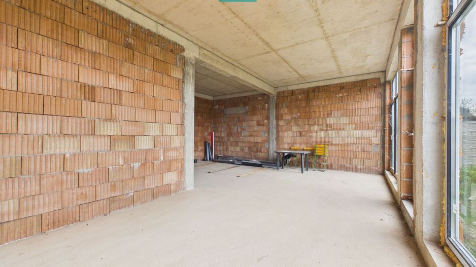 Casă la roșu cu piscină-Pârneava-767 mp teren - Poză 5