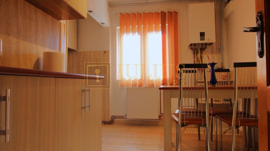 3 camere, centrala proprie, boxa la subsol - Poză 11