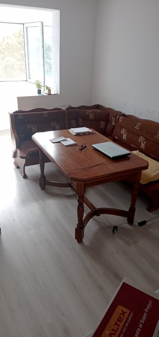 ageuropa.ro vinde ap 3 cam 49mp cu BALCON la etajul 3 în Micro 15. - Poză 1