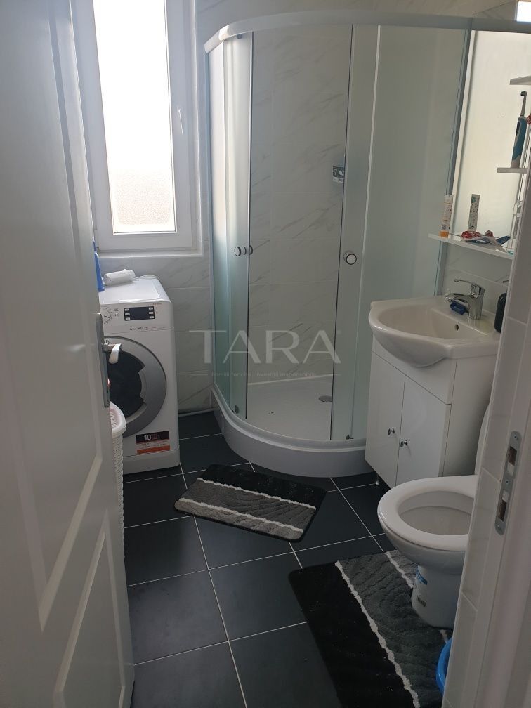 Vanzare-apartament cu 3 camere zona Panemar - Poză 2