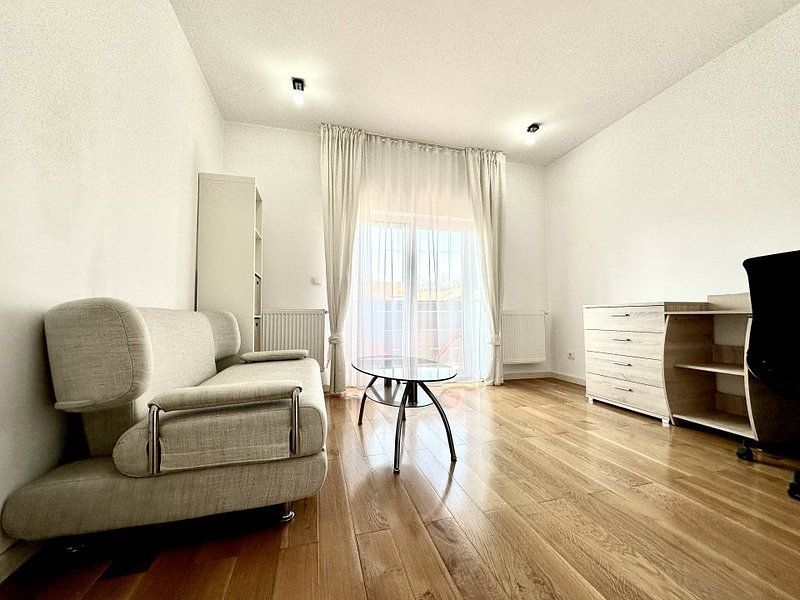 Apartament elegant -curte proprie - garaj - Poză 28