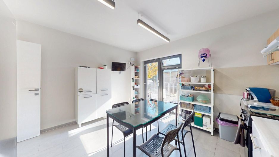 ȘTEFĂNEȘTI – Ștefăneștii de Sus | Vilă modernă 180 mp | Teren 500 mp - Poză 11