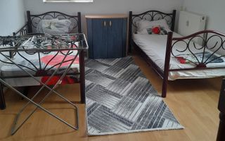 Mansarda  situata in Micro 21, cu balcon si vedere la Dunare - Poză 5